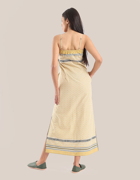 Long dress with thin adjustable straps