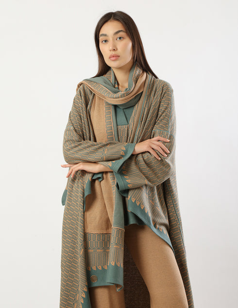 Patterned jacquard printed shawl