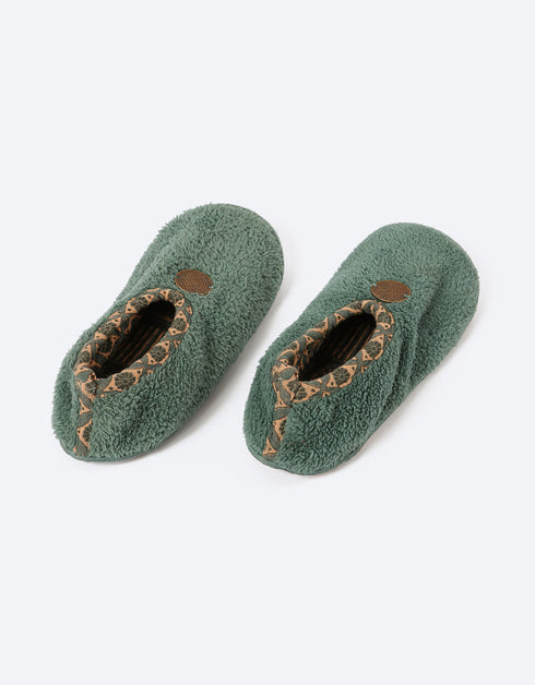 Fur house slippers