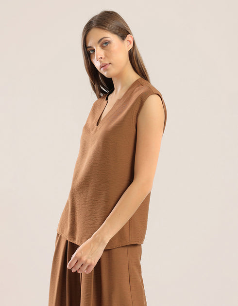 قمة قصيرة في حرير الفسكوز