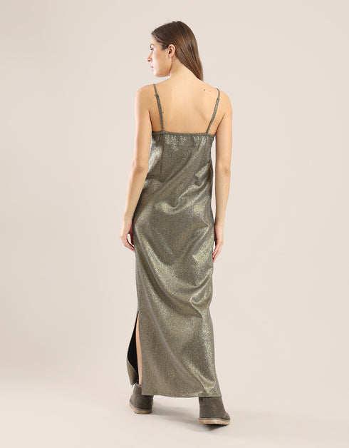 Sleeveless long dress with adjustable thin straps