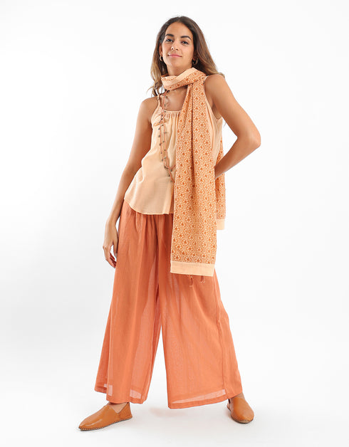 Tank top with adjustable straps