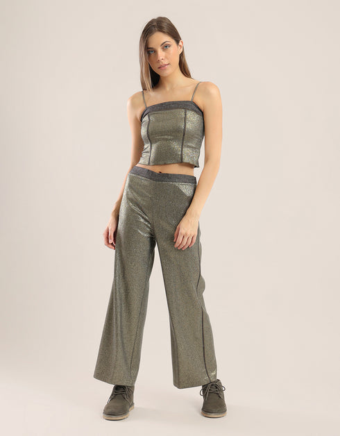 Short bushier with thin adjustable straps