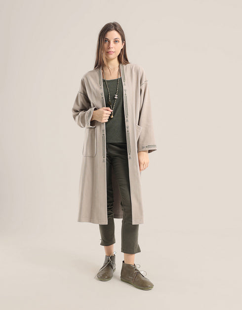 Long sleeves short jacket with embroidery on the front and sleeves