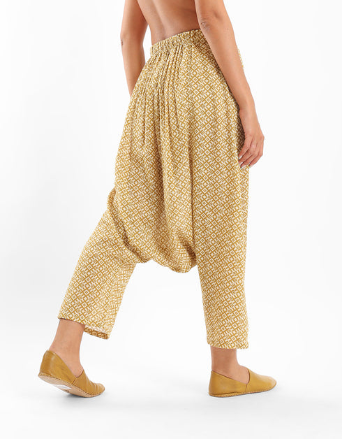 Printed harem pants with pleats on the front and back