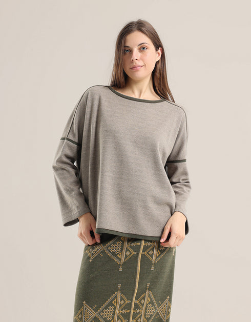 Oversized jacquard sweater with long sleeves