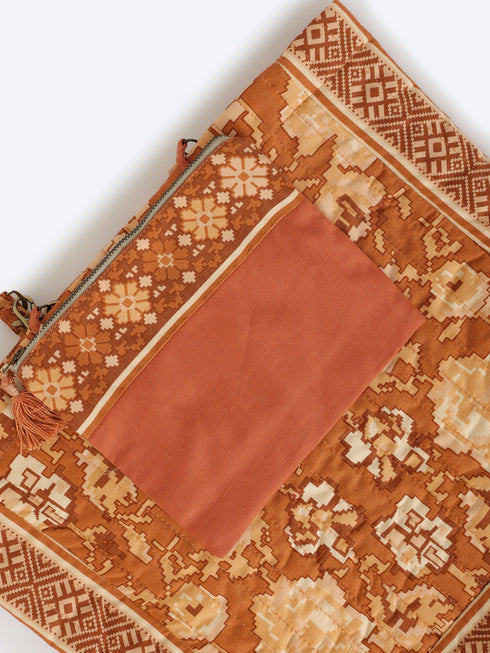 Printed padded bag with a small pouch