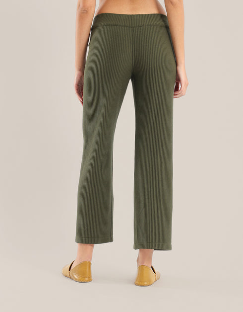 Reversible quilted pants with straight legs