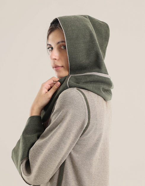Reversible hooded scarf in 2 coloured jacquard