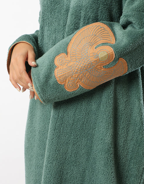 جلبية من الفرو الطويل