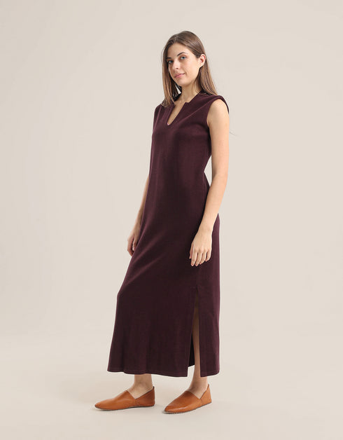 Sleeveless long dress with side slits