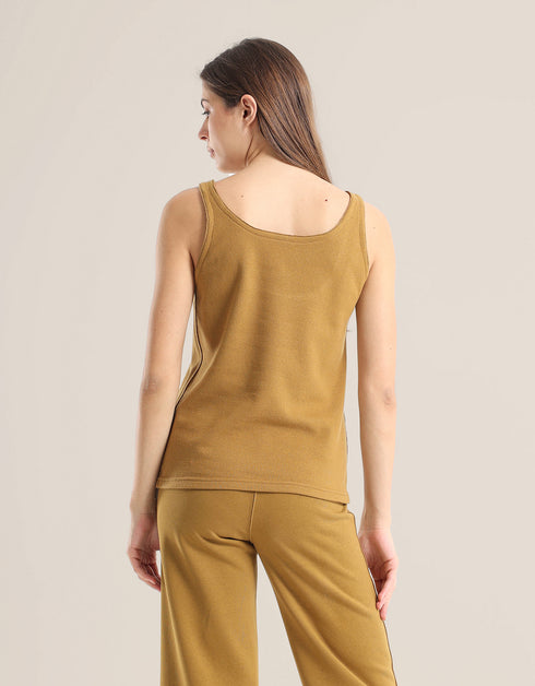 Reversible sleeveless tank top with round neck