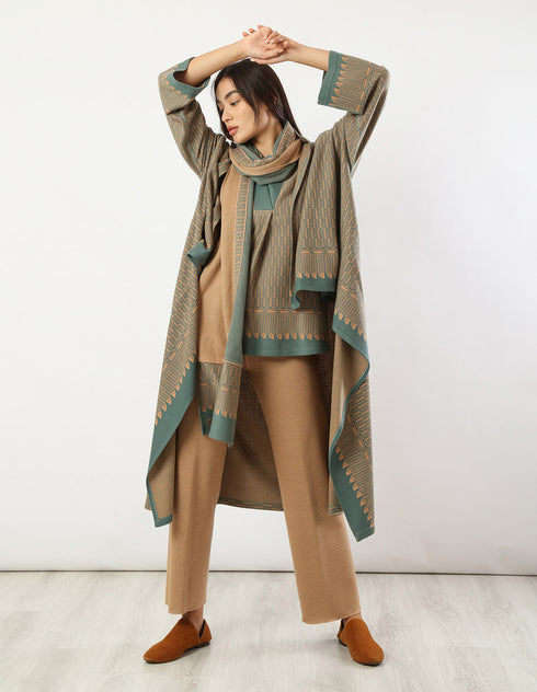Reversible jacquard pants
