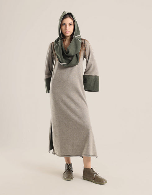 Reversible hooded scarf in 2 coloured jacquard