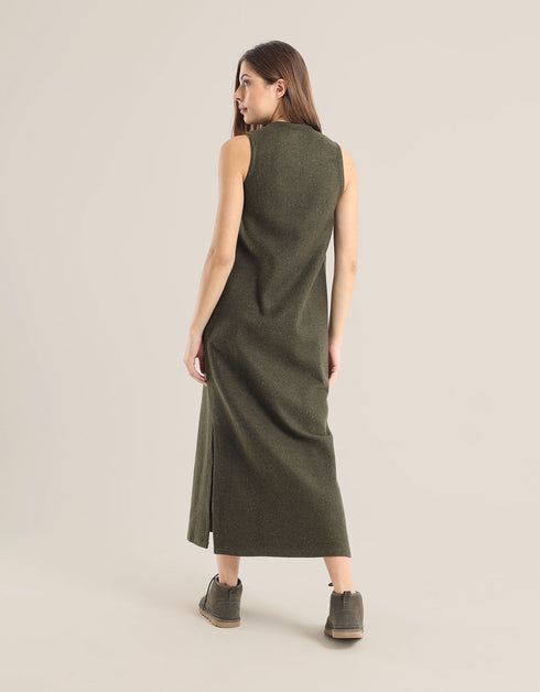 Sleeveless long dress in blended wool