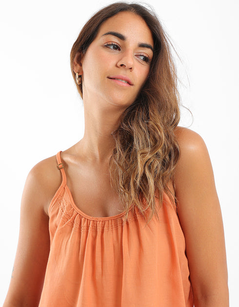 Tank top with adjustable straps