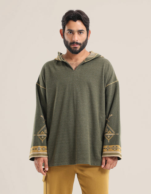 سترة جاكار بغطاء رأس منقوشة بأكمام طويلة وجيوب