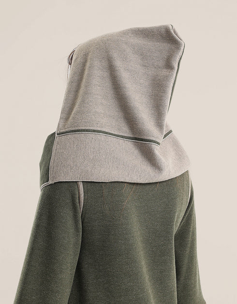 Reversible hooded scarf in 2 coloured jacquard