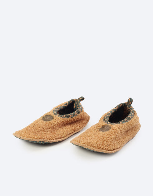 Fur house slippers