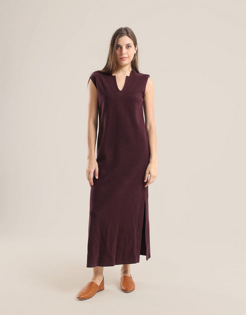 Sleeveless long dress with side slits