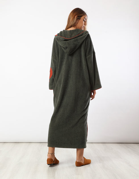 جلبية من الفرو الطويل