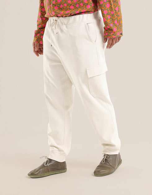 بنطال رياضي مع حزام مطاطي