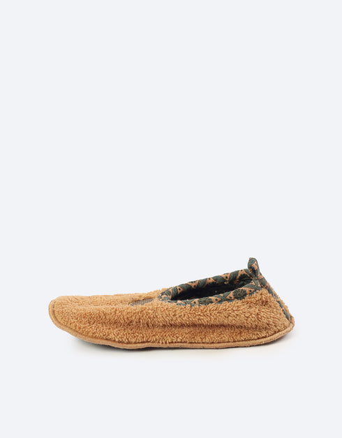 Fur house slippers