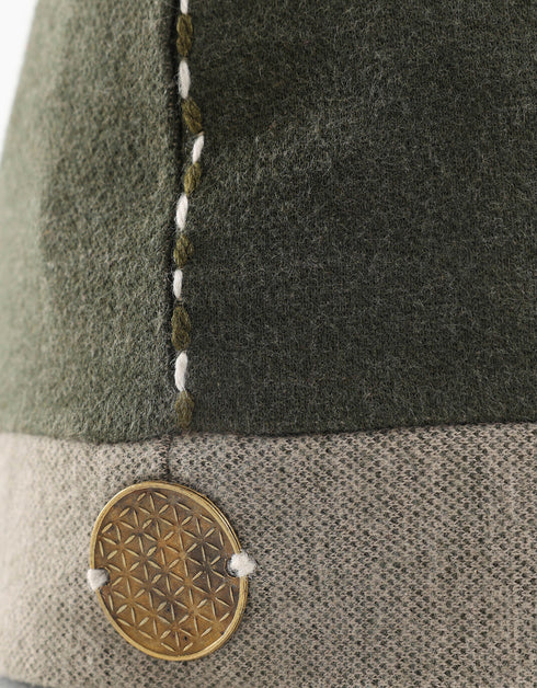 Reversible hat with hand embroidery