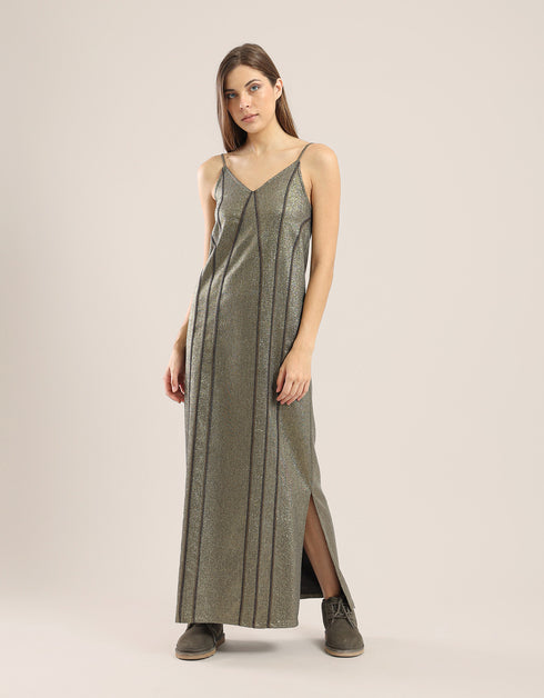 Sleeveless long dress with adjustable thin straps