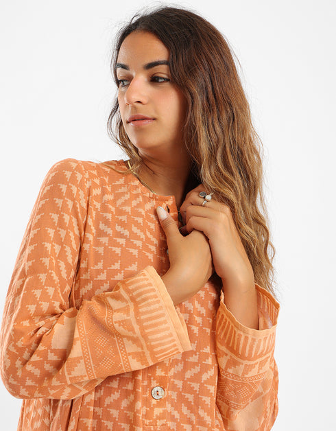 Long dress with a half button on the front