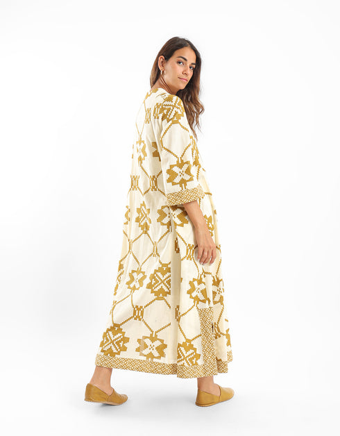 Long dress with A-line with bib
