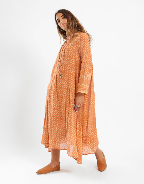 Long dress with a half button on the front