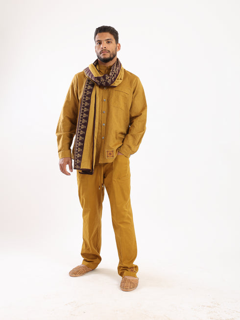 Straight leg cotton pants with patch pockets on the front