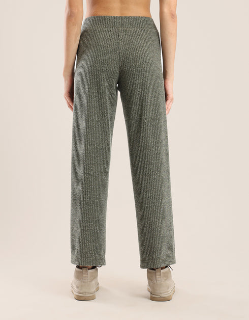 Straight leg pants in ribbed tricot