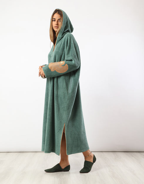 جلبية من الفرو الطويل