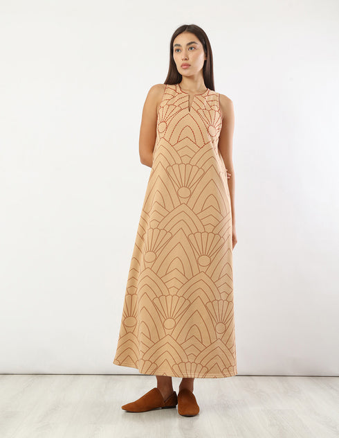 Long sleeveless dress