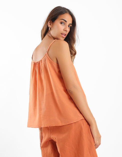 Tank top with adjustable straps