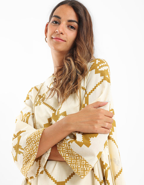 Long dress with A-line with bib