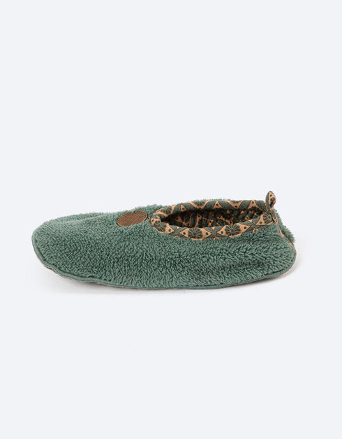 Fur house slippers