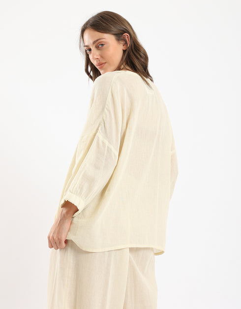 قميص خفيف من القطن الشاش