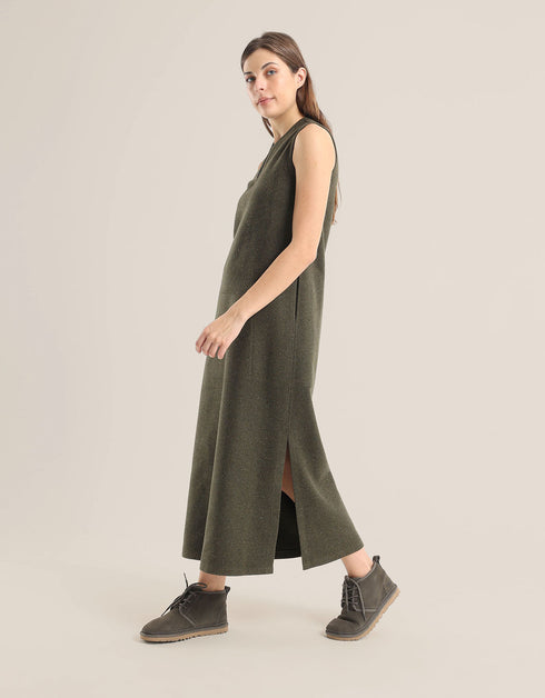 Sleeveless long dress in blended wool