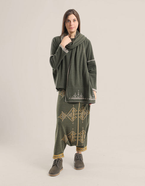 Oversized jacquard sweater with long sleeves