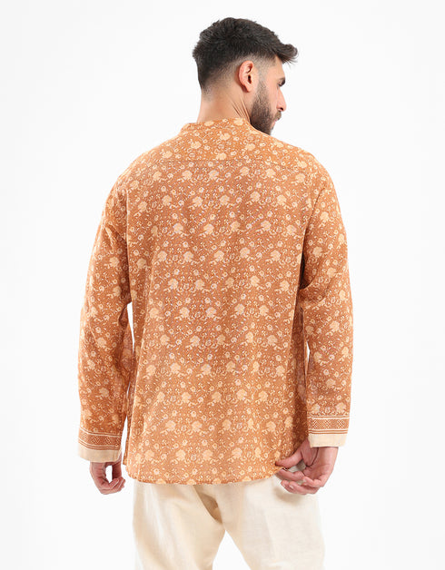 Printed shirt with small front pocket