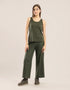 Sleeveless tank top with round neckline
