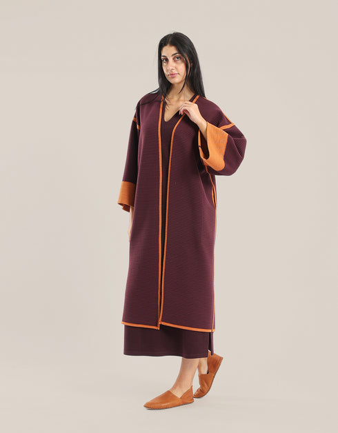 معطف مخطط مبطن قابل للعكس مع لونين مختلفين على كل جانب