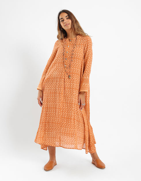 Long dress with a half button on the front