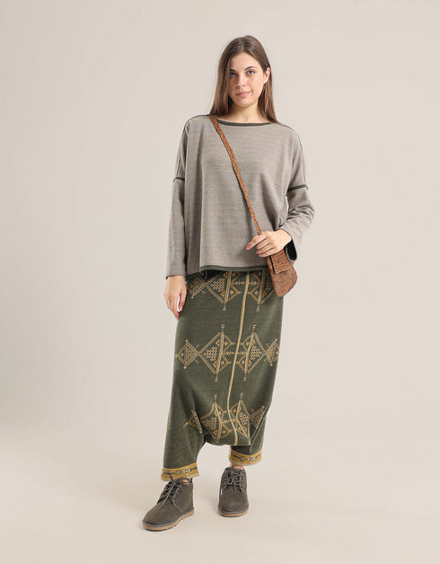 Oversized jacquard sweater with long sleeves