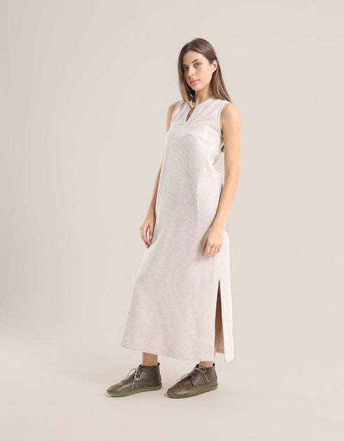 Sleeveless long dress in blended wool