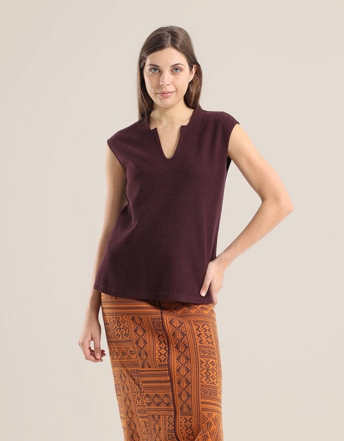 أعلى في فو الحرير مع بلا أكمام