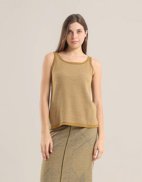 Reversible sleeveless tank top with round neck